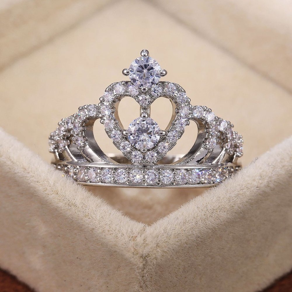 💎 Fashion Luxury Hollow Crystal Sweet Heart Lovely Ring for Women, PD518